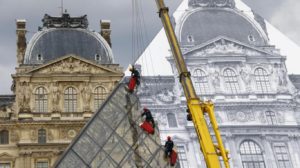 louvre-piramide01